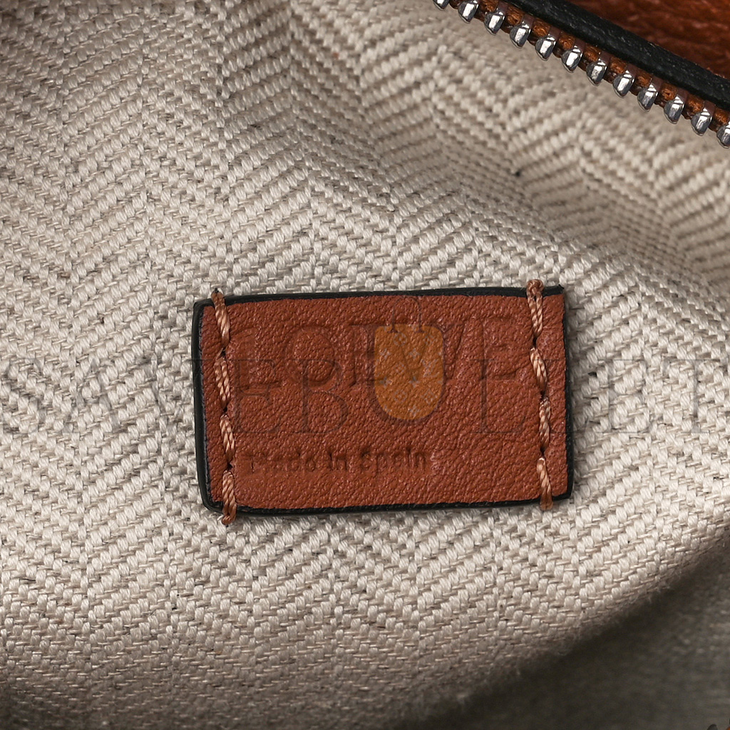 LOEWE CALFSKIN MINI PUZZLE BAG TAN (18*12.5*8cm)